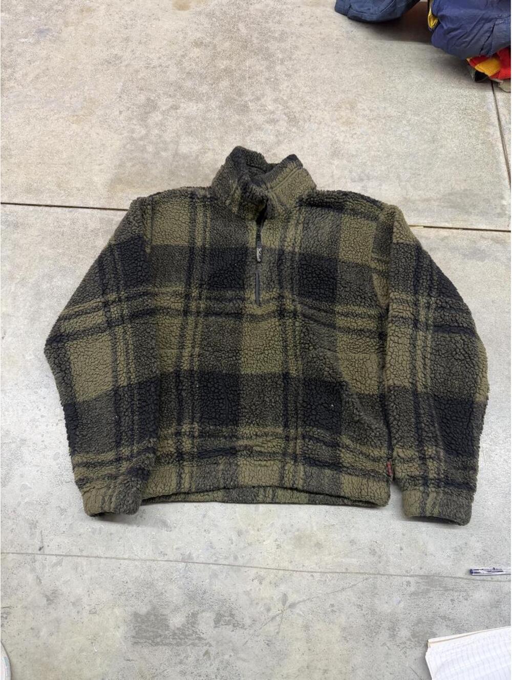 vintage woolrich olive green black deep pile quarter zip fleece jacket medium